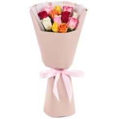 Букет из 12 разноцветных роз 