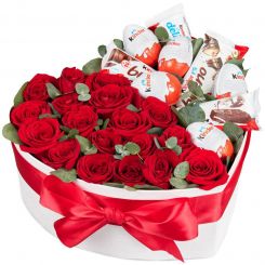 Red roses in a Twilight kinder box