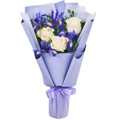 Bouquet of white roses and irises 